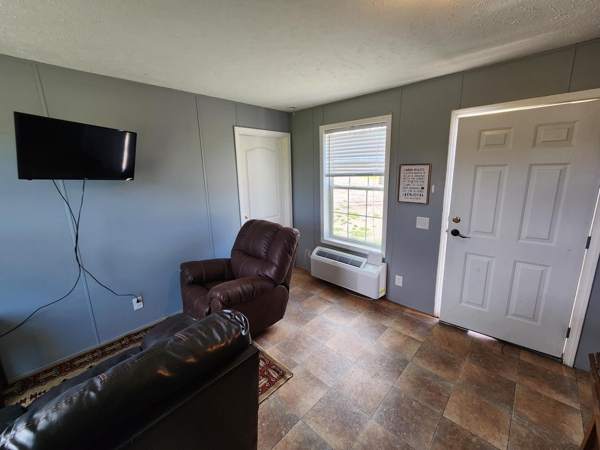 Circle R Motel East Glacier Park Village Экстерьер фото