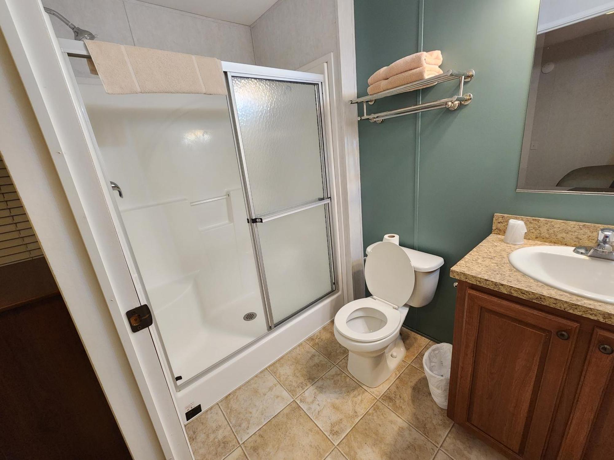 Circle R Motel East Glacier Park Village Экстерьер фото